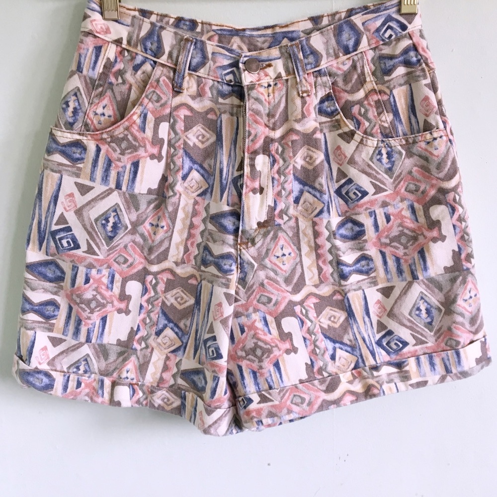90s Vintage Aztec Print Shorts